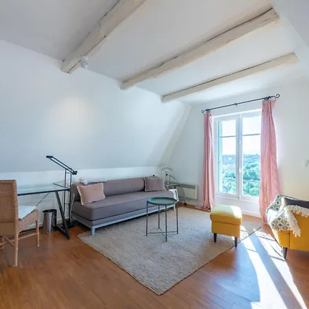 Castel Haussmann-2 By Interhome דירה קבלייר-סור-מר